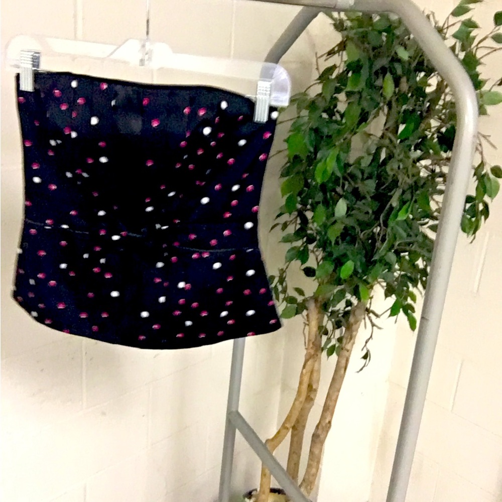 White House Black Market  black top